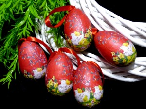 Великодній декор "Яйце на стрічці" (пінопласт), 6х3,5 см, ЧЕРВОНИЙ